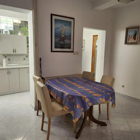House Verica *