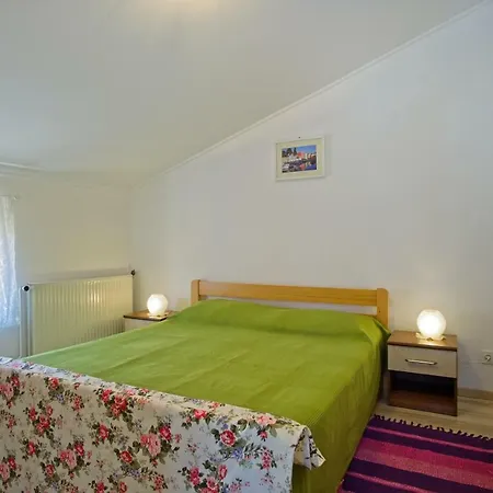 House Verica Lägenhet *